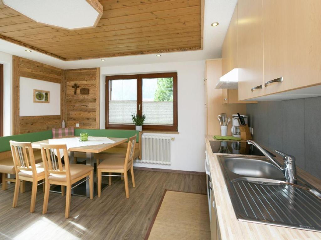 Haus Helene Prantl Apartment Langenfeld Bagian luar foto